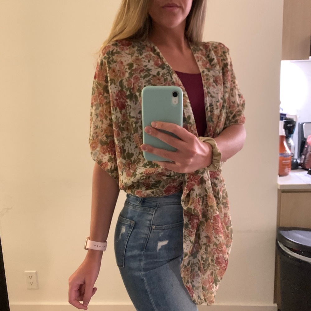 Brandy Melville Floral Kimono